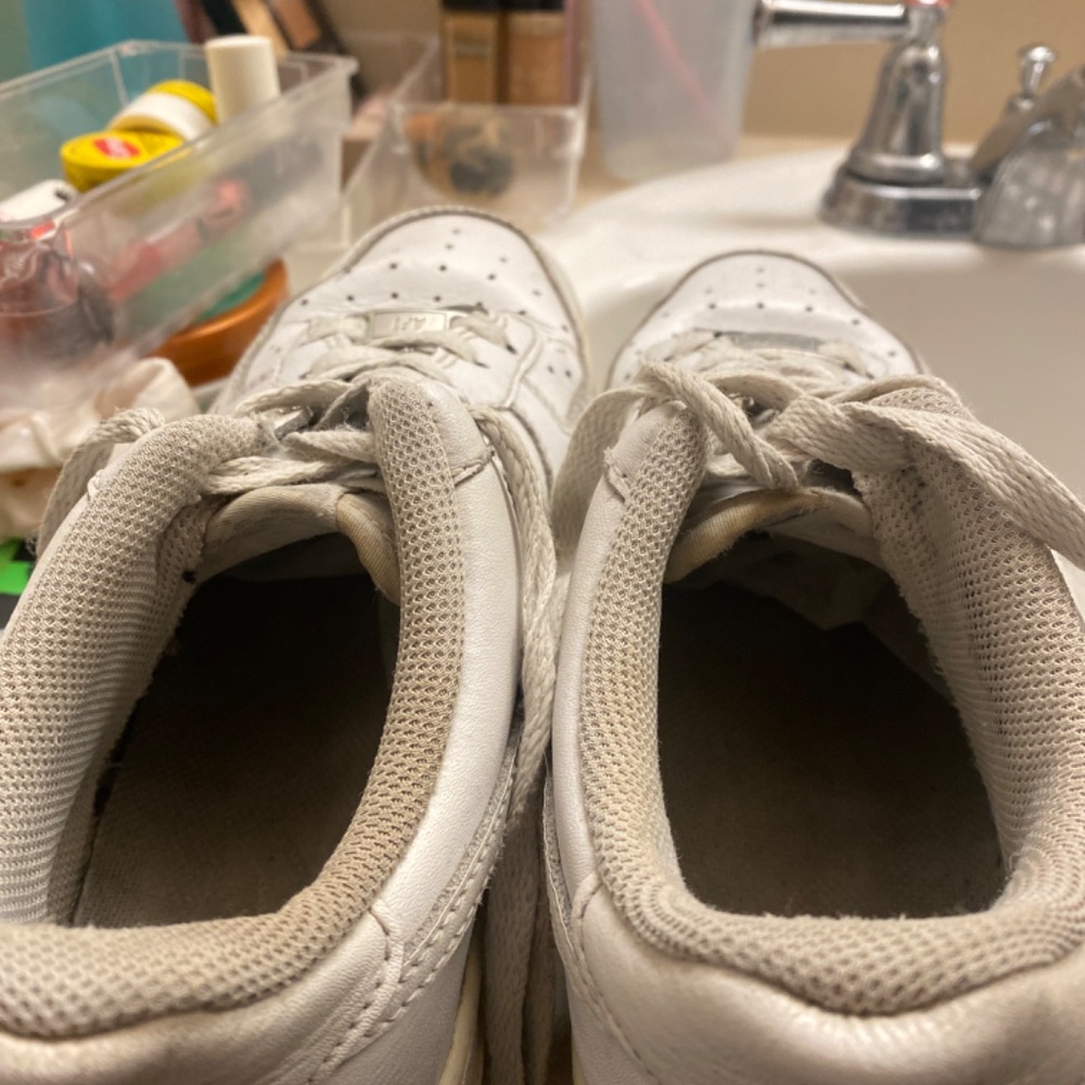 Air Force 1’s - Picture 5 of 7